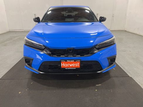 Used 2022 Honda Civic Sport image 2
