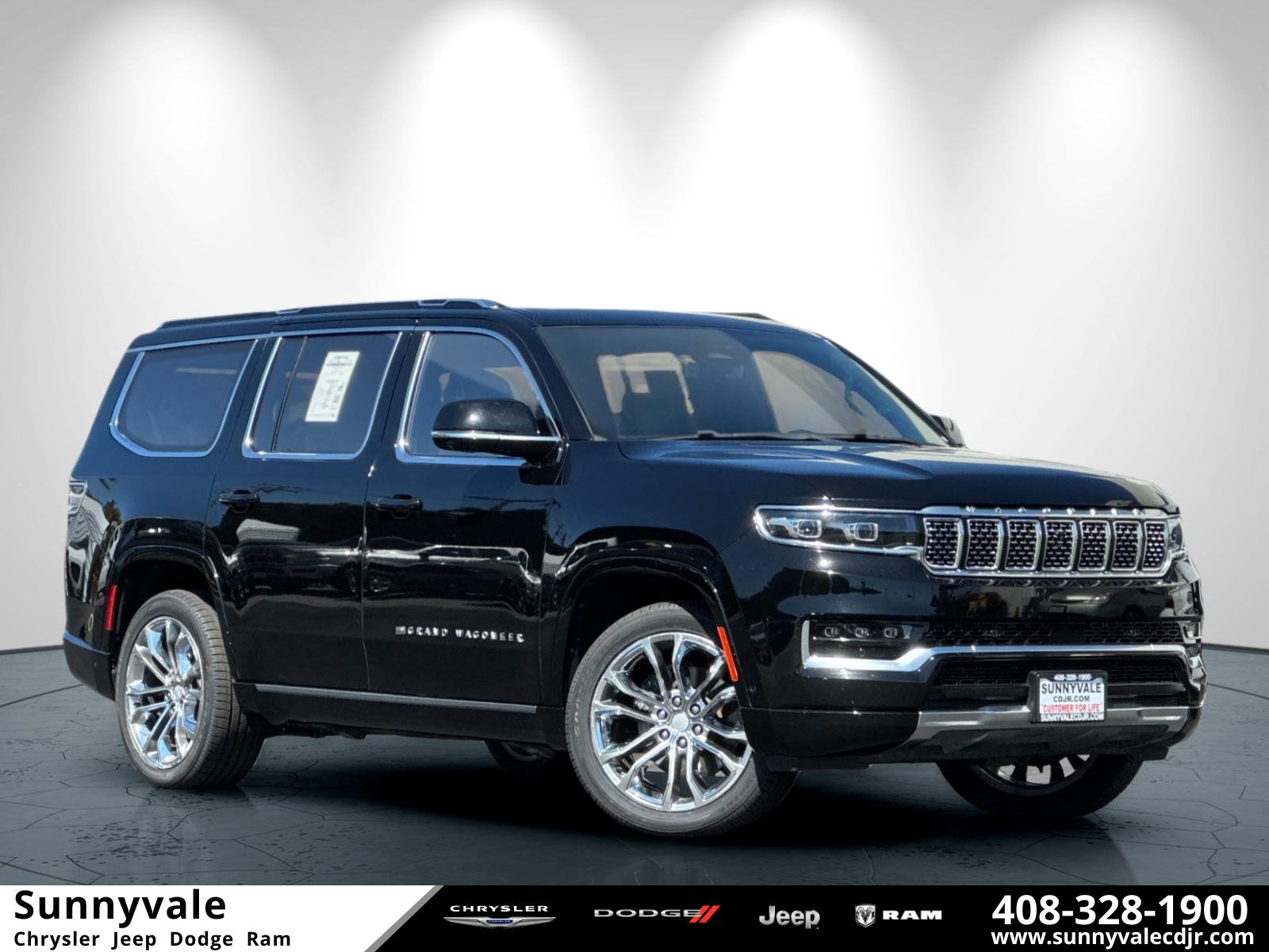 Used 2022 Jeep Grand Wagoneer Series II w/ Premium Group II AWD/4WD image 1