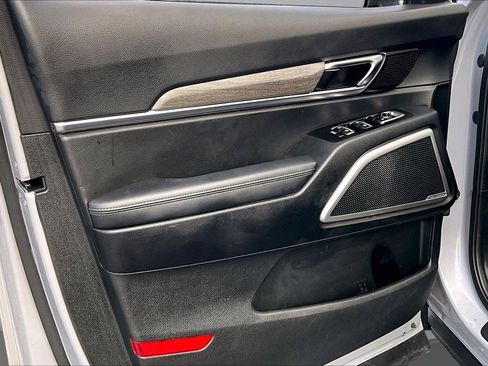 Used 2022 Kia Telluride EX w/ EX Premium Package image 20