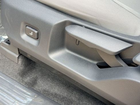 New 2025 Toyota Tacoma SR5 image 12