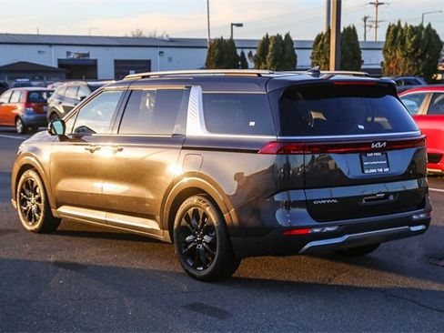 Used 2024 Kia Carnival SX image 7