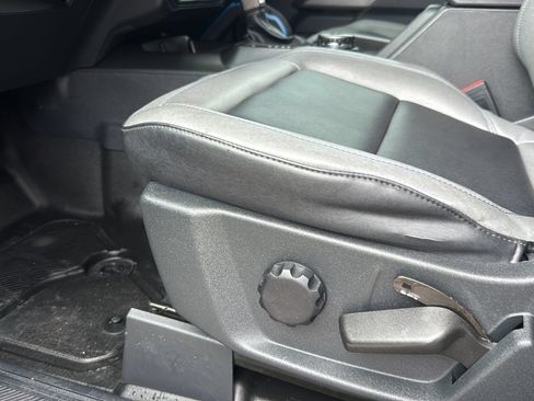 Used 2022 Ford Bronco Black Diamond AWD/4WD image 10