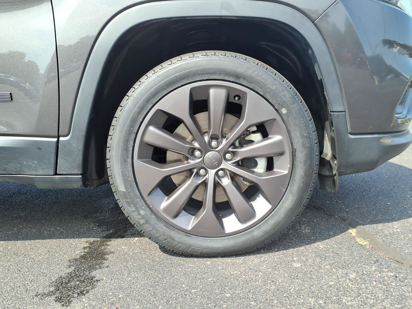 Certified 2021 Jeep Cherokee Latitude Lux 80th Anniv w/ Quick Order Package 2YU 80th AWD/4WD image 9