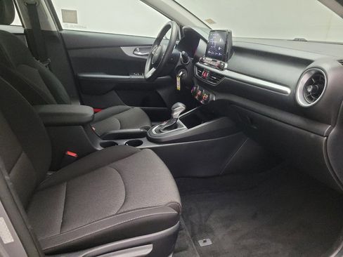Used 2023 Kia Forte LXS image 21