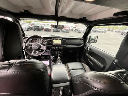 Used 2021 Jeep Gladiator Overland AWD/4WD image 32