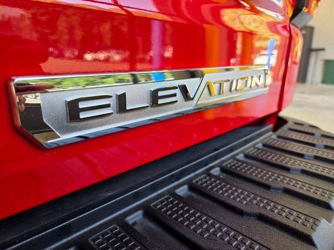 Used 2024 GMC Sierra 1500 Elevation AWD/4WD image 18