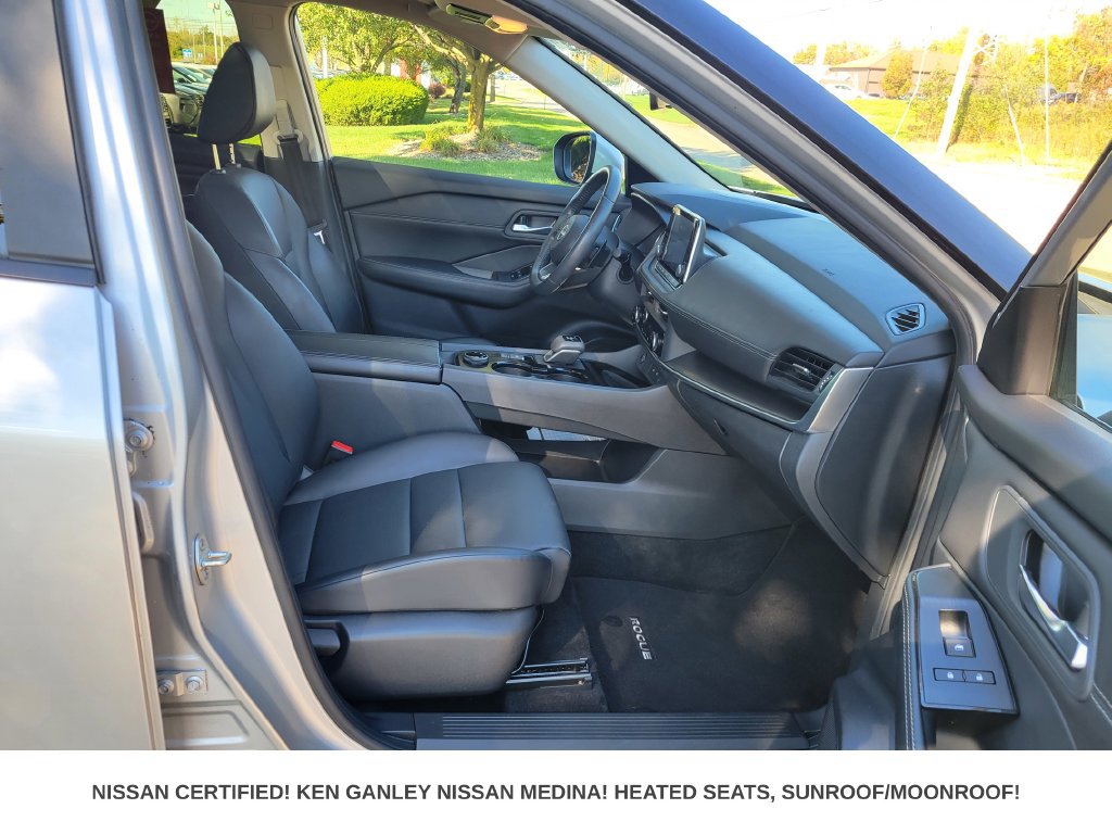 Certified 2024 Nissan Rogue SV w/ SV Premium Package AWD/4WD image 52