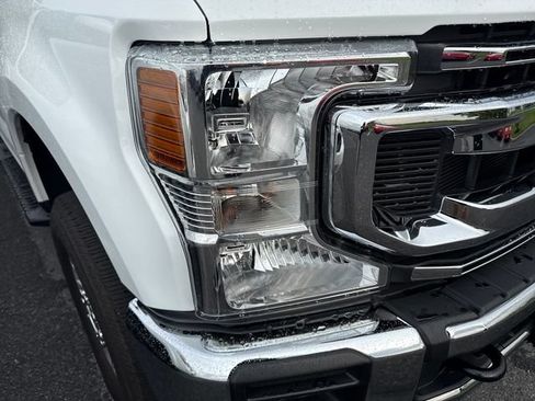 Used 2022 Ford F250 XL w/ STX Appearance Package AWD/4WD image 11