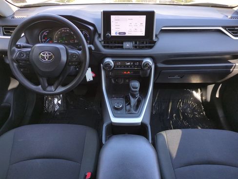 Used 2025 Toyota RAV4 LE AWD/4WD image 15