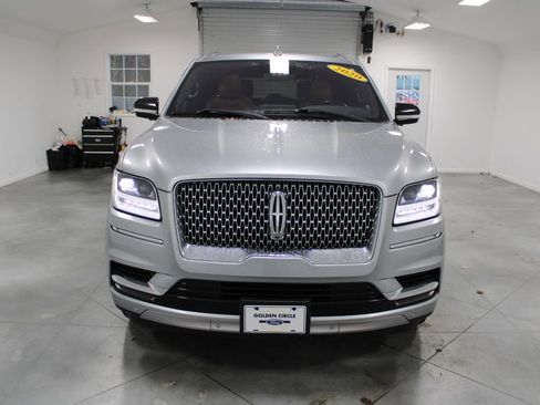 Used 2020 Lincoln Navigator Reserve image 3