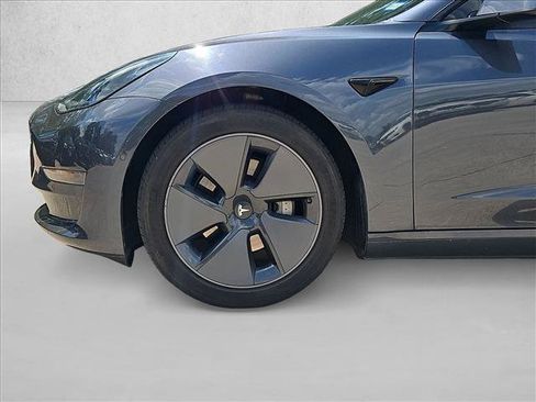 Used 2021 Tesla Model 3 Standard Range Plus RWD image 17