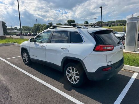Used 2014 Jeep Cherokee Latitude FWD image 8