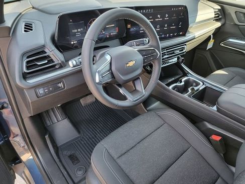 New 2026 Chevrolet Traverse LT w/ Sun and Wheel Package image 13