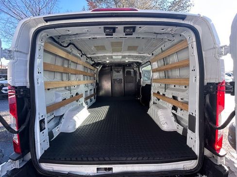 Used 2024 Ford Transit 250 Low Roof w/ Exterior Upgrade Package image 7