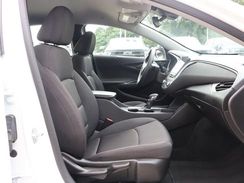 Certified 2025 Chevrolet Malibu LT FWD image 32