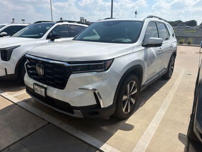 Used 2025 Honda Pilot Elite