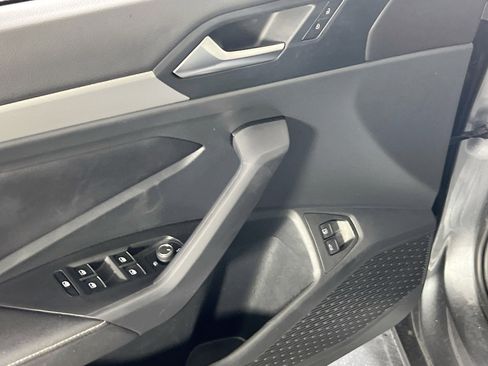 Used 2023 Volkswagen Jetta Sport image 17