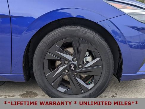 Used 2021 Hyundai Elantra SEL w/ Convenience Package image 12