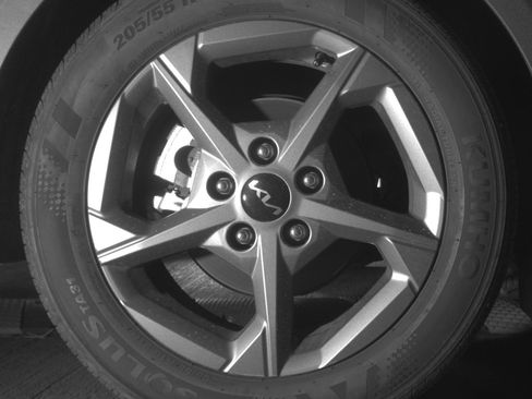 Used 2025 Kia K4 LXS image 15