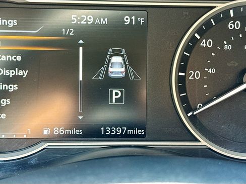 Used 2025 Nissan Versa SV FWD image 12