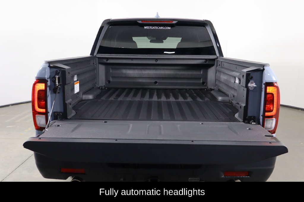 Used 2025 Honda Ridgeline Sport image 16