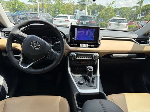 Used 2024 Toyota RAV4 XLE Premium AWD/4WD image 20