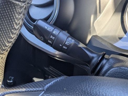 Used 2018 Toyota Tacoma SR5 image 22