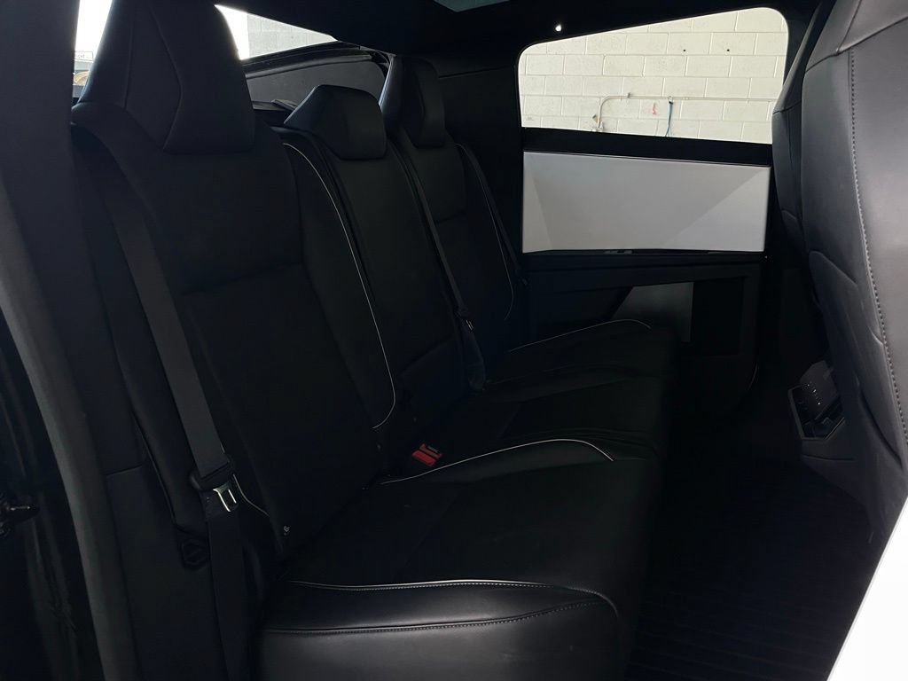 Used 2024 Tesla Cybertruck Cyberbeast AWD/4WD image 15