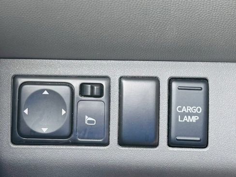 Used 2018 Nissan Frontier SV RWD image 18