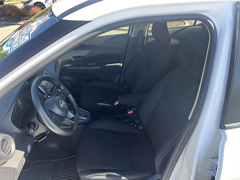 Certified 2025 Nissan Kicks Play S FWD image 13