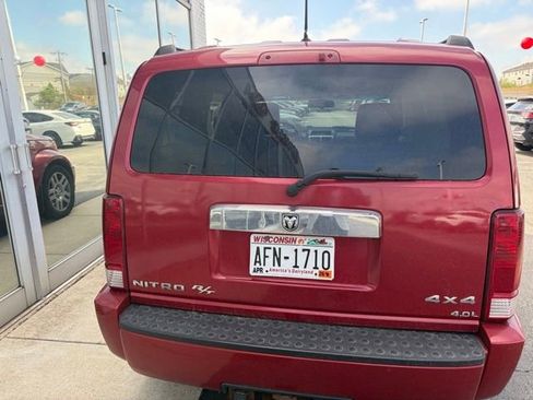 Used 2007 Dodge Nitro R/T AWD/4WD image 9