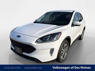 Used 2022 Ford Escape SEL video 1