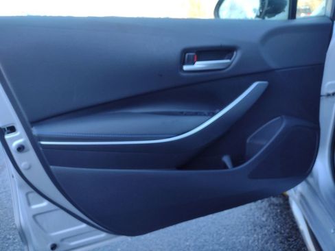 Used 2022 Toyota Corolla SE image 14