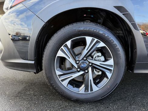 Certified 2025 Subaru Crosstrek 2.0i Premium image 10