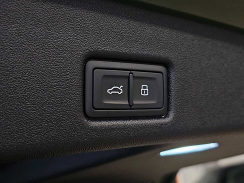 New 2025 Audi Q5 Premium Plus image 17