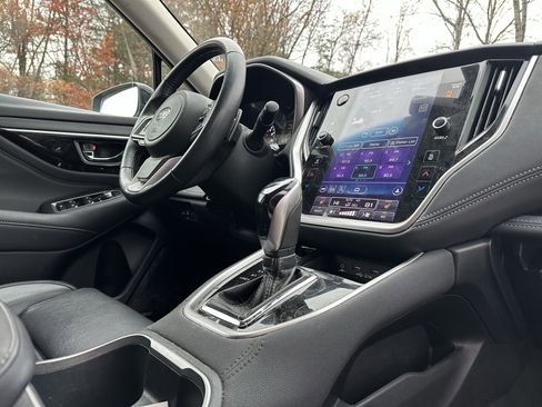 Used 2020 Subaru Outback Limited image 40