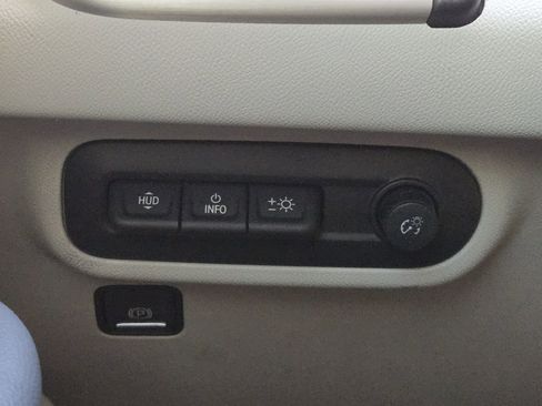 Used 2024 GMC Terrain Denali w/ Denali Premium Package image 25