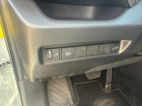Used 2022 Toyota RAV4 XLE Premium FWD image 21