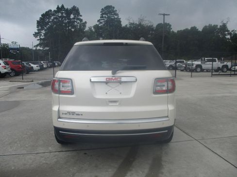 Used 2015 GMC Acadia SLE FWD image 21