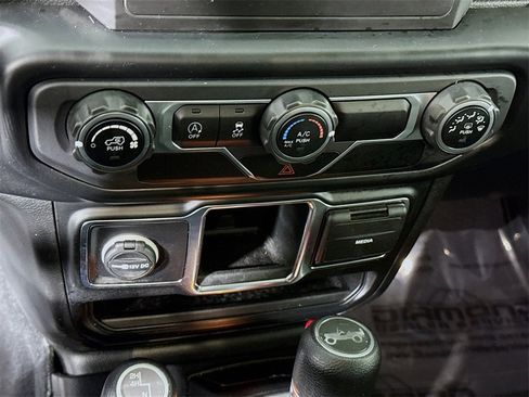 Used 2020 Jeep Wrangler Unlimited Sport image 8