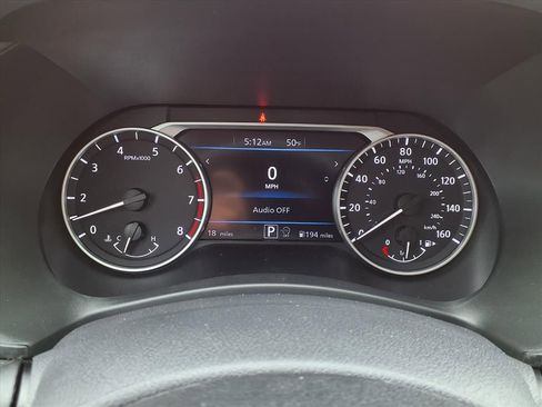 New 2025 Nissan Sentra SR w/ SR Premium Package FWD image 32