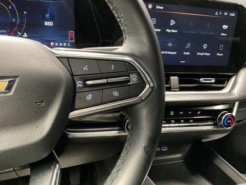 Used 2025 Chevrolet Equinox LT FWD image 20