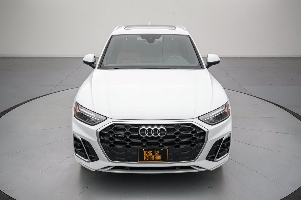 Used 2023 Audi Q5 2.0T Premium w/ Convenience Package AWD/4WD image 9