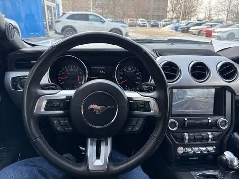 Used 2016 Ford Mustang Premium image 30