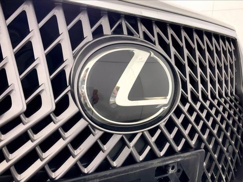 Used 2018 Lexus LS 500 AWD image 29