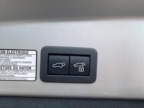 Used 2024 Toyota Corolla Cross XLE w/ Convenience Package FWD image 7