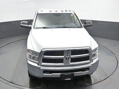 Used 2018 RAM 2500 Tradesman w/ Chrome Appearance Group image 35