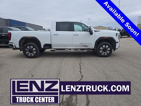Used 2025 GMC Sierra 3500 Denali image 1