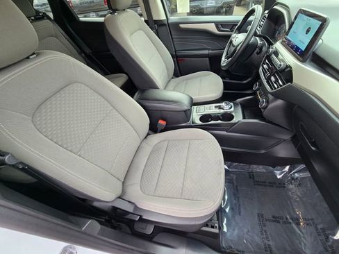 Used 2022 Ford Escape SE w/ Convenience Package image 24