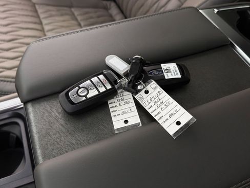 New 2026 Ford F350 Platinum w/ Platinum Plus Package image 60